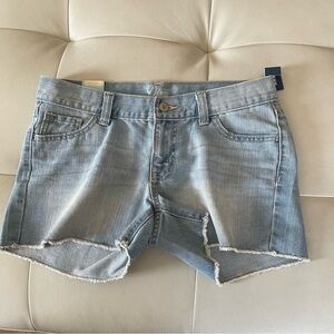 Old Navy Diva NWT short shorts white size 4 light wash